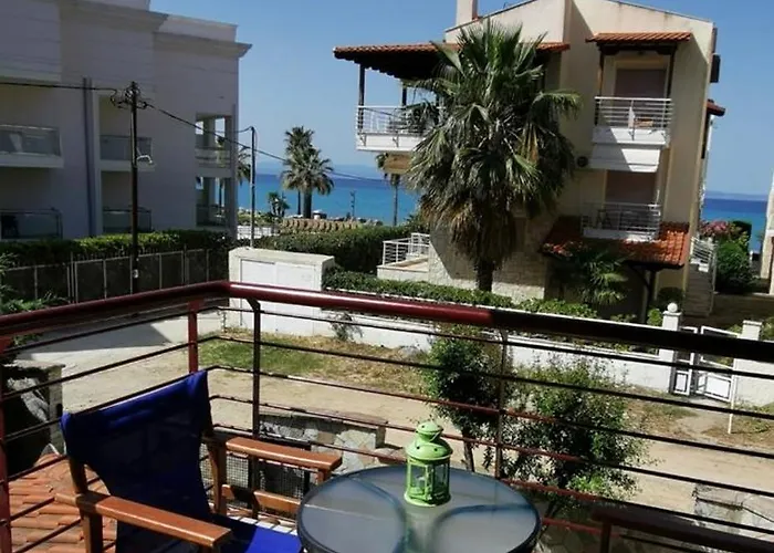 Purple_rose_apartment